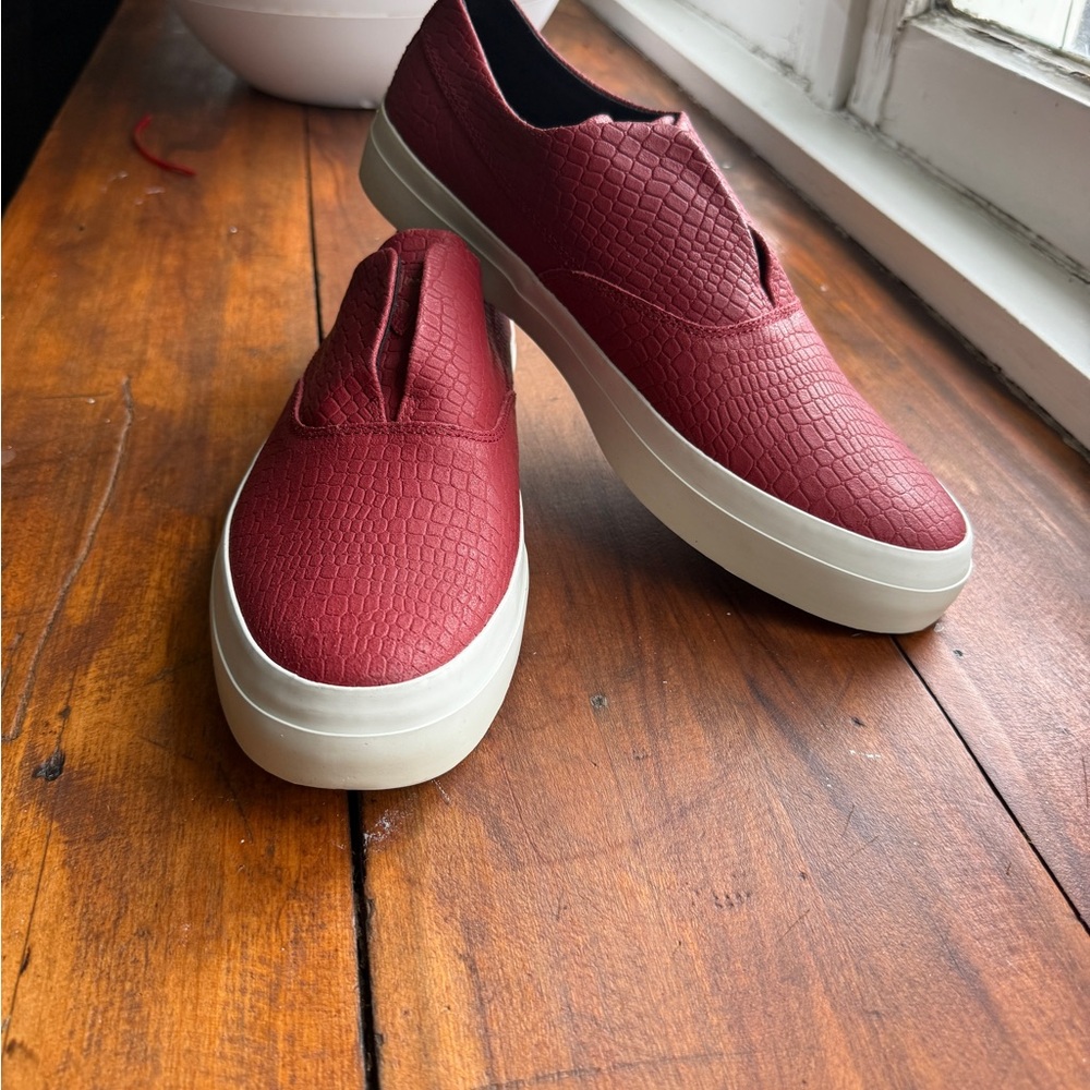 Rare Huf Dylan Slip